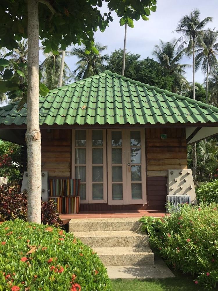Dusita Koh Kood Resort Ko Kut Exterior foto